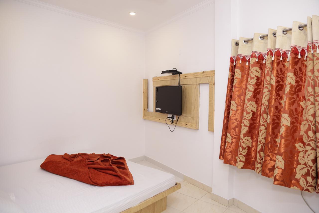Albergue Backpackers Heaven New King - New Delhi Train Station Exterior foto