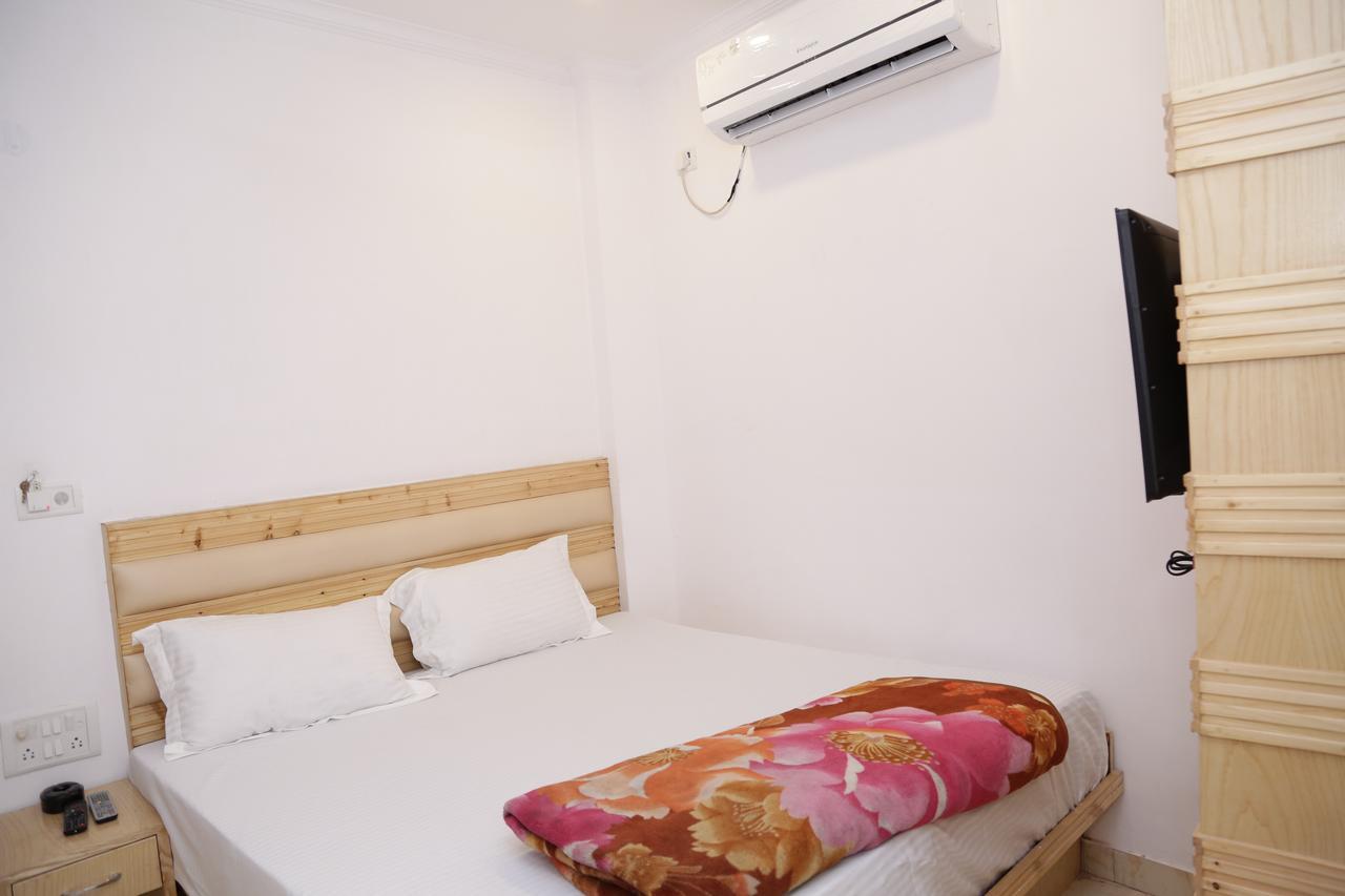 Albergue Backpackers Heaven New King - New Delhi Train Station Exterior foto